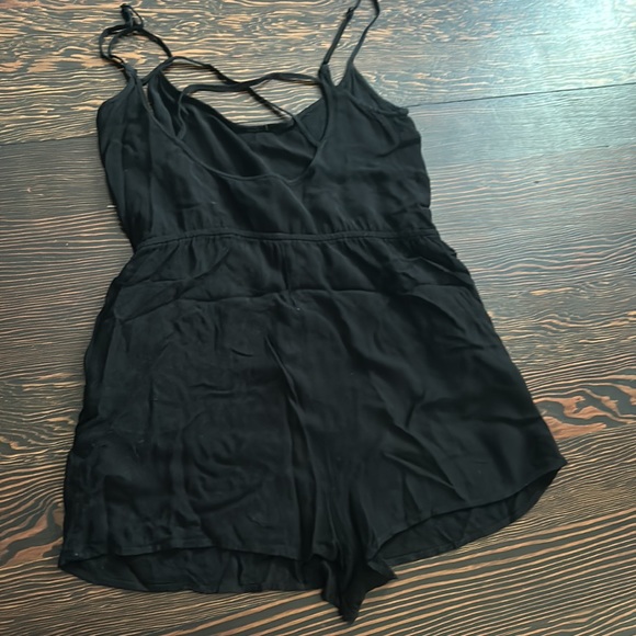 Black Divided by H&M size 2 romper - Picture 3 of 5